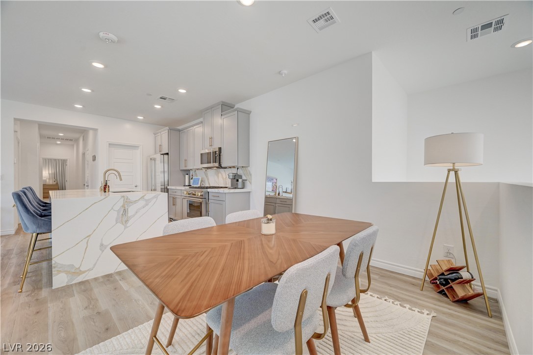 600 North Carriage Hill Drive 2084 Las Vegas NV 89138