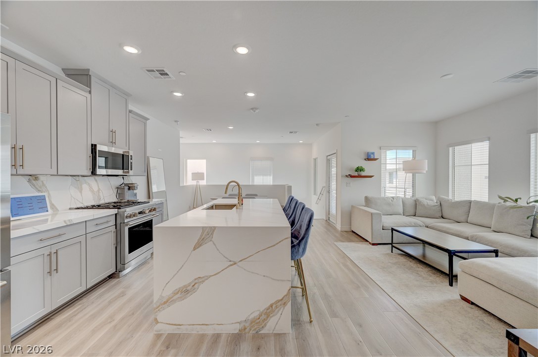 600 North Carriage Hill Drive 2084 Las Vegas NV 89138