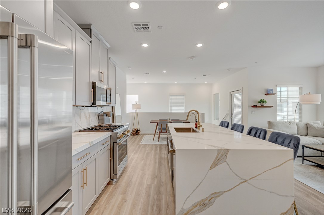 600 North Carriage Hill Drive 2084 Las Vegas NV 89138