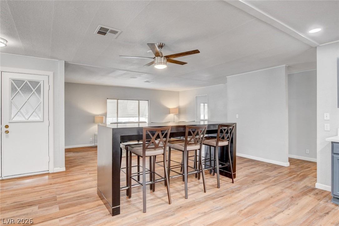 5054 Ridge Drive Las Vegas NV 89103
