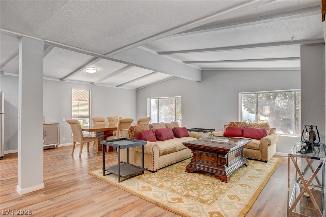 5054 Ridge Drive Las Vegas NV 89103
