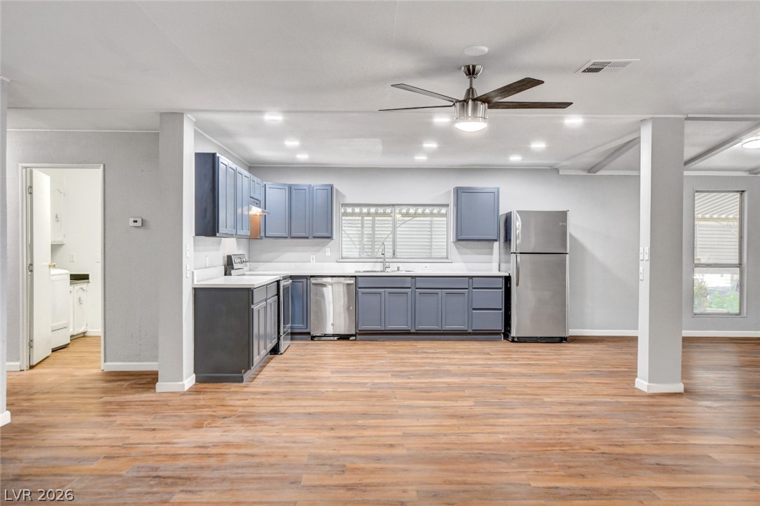 5054 Ridge Drive Las Vegas NV 89103