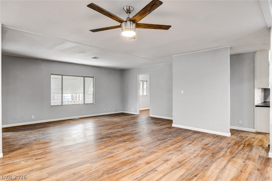 5054 Ridge Drive Las Vegas NV 89103
