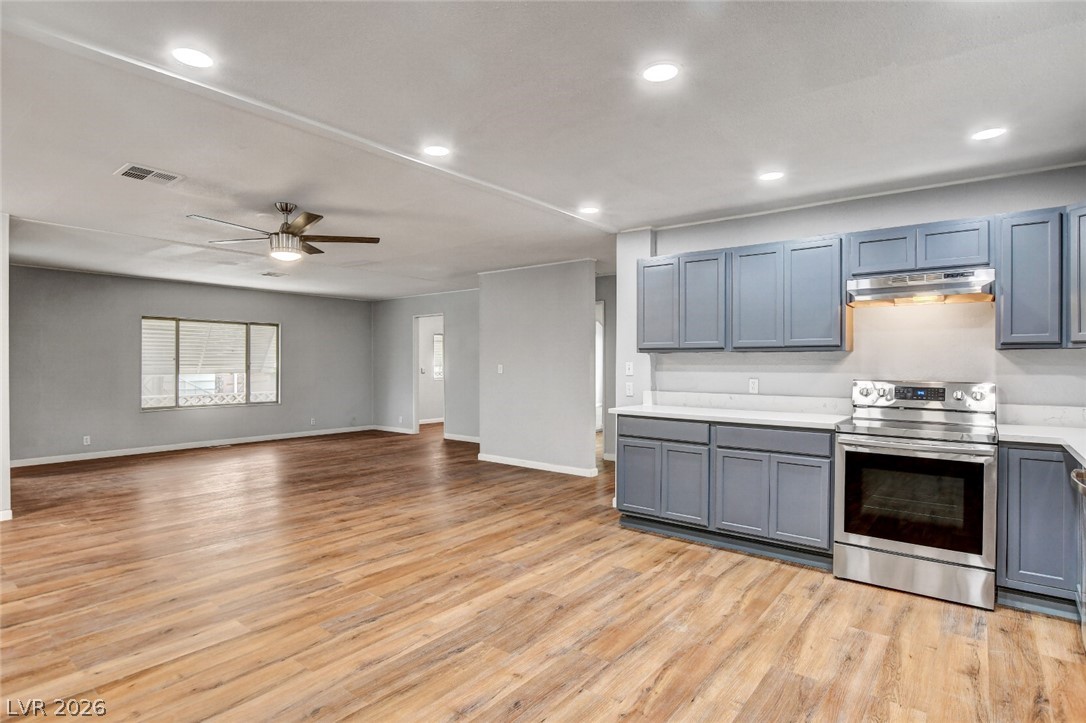 5054 Ridge Drive Las Vegas NV 89103