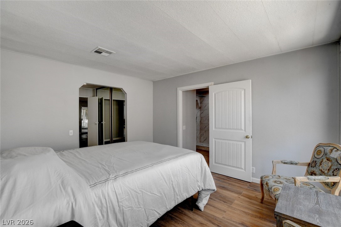 5054 Ridge Drive Las Vegas NV 89103