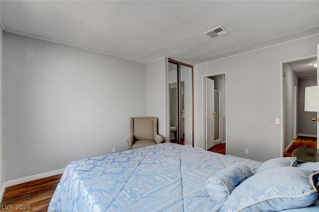5054 Ridge Drive Las Vegas NV 89103