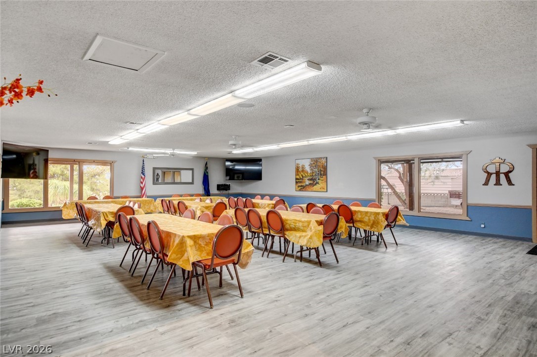 5054 Ridge Drive Las Vegas NV 89103