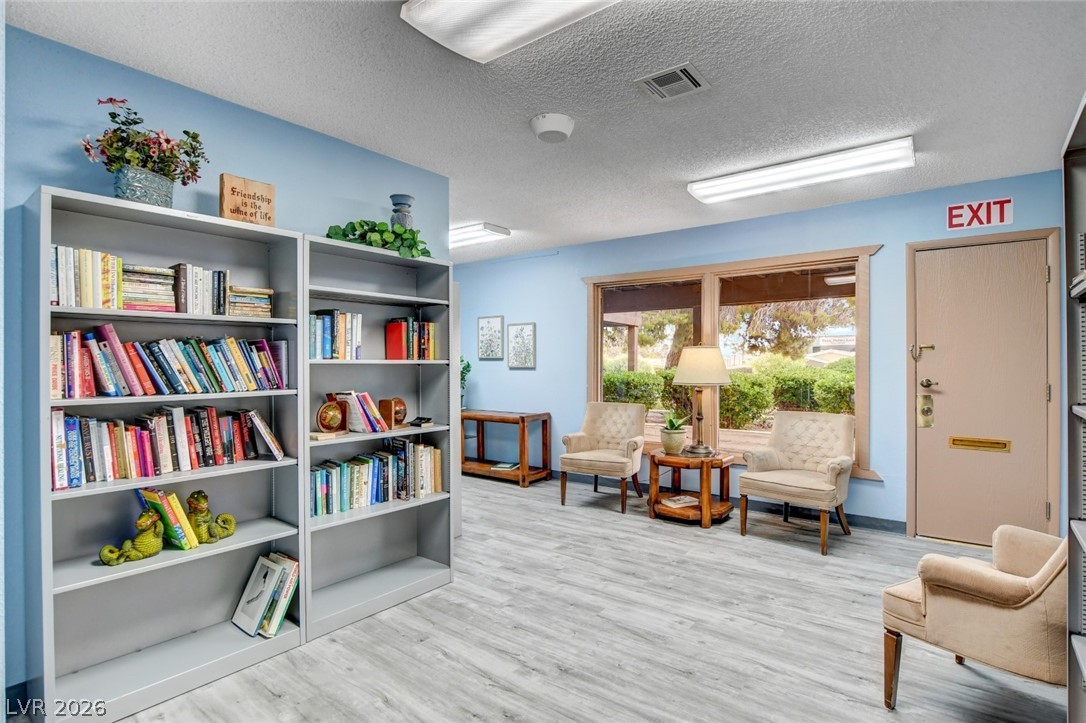 5054 Ridge Drive Las Vegas NV 89103