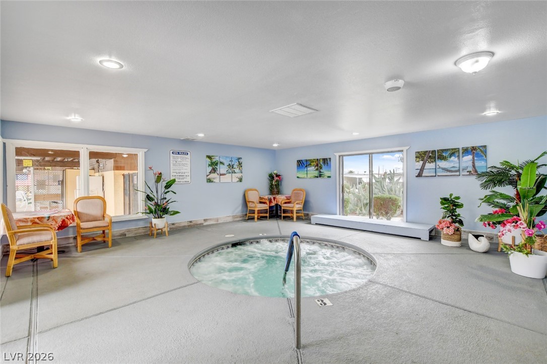 5054 Ridge Drive Las Vegas NV 89103