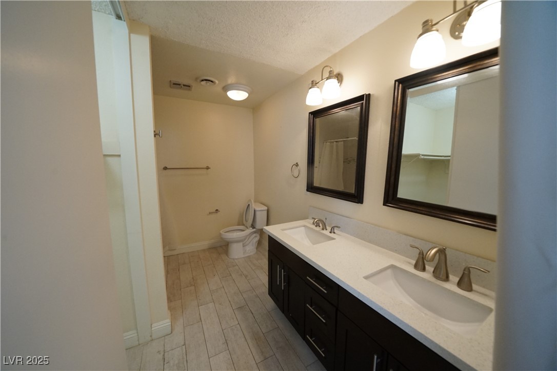3153 Bel Air Drive Las Vegas NV 89109