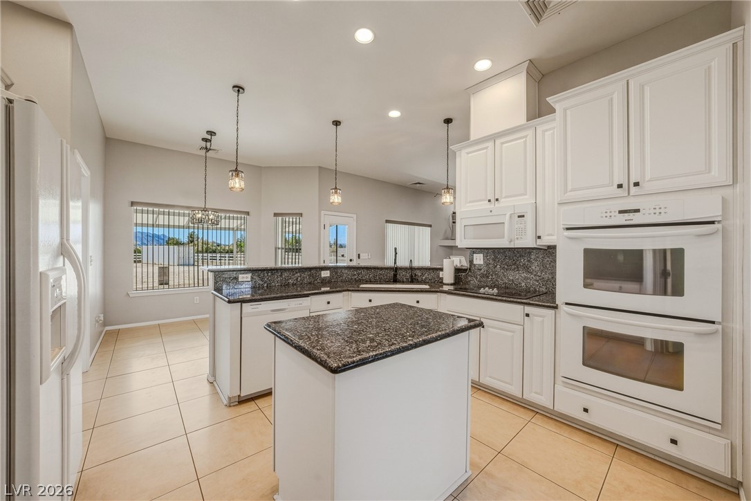 880 Benson Circle Pahrump NV 89060