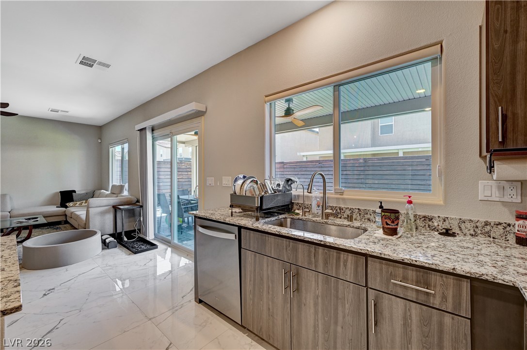 7563 Dragonfruit Avenue Las Vegas NV 89113