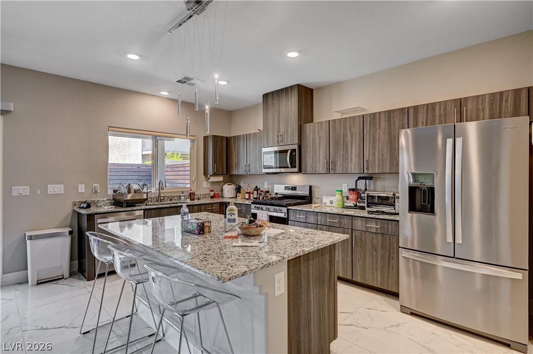 7563 Dragonfruit Avenue Las Vegas NV 89113