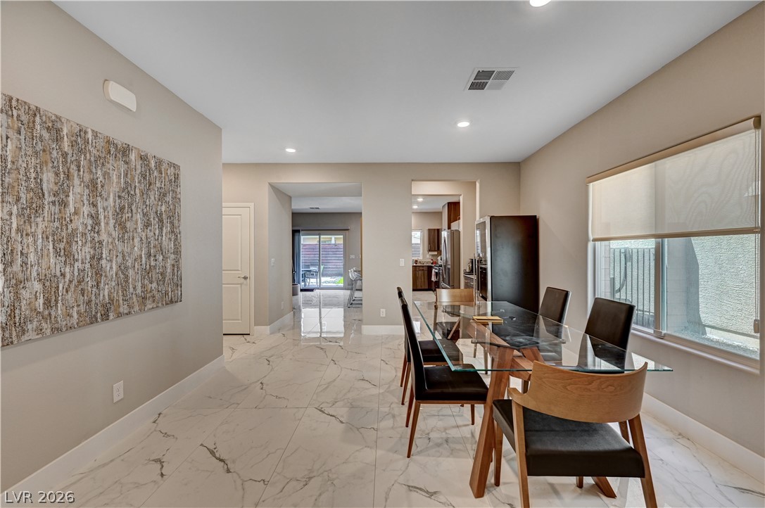 7563 Dragonfruit Avenue Las Vegas NV 89113