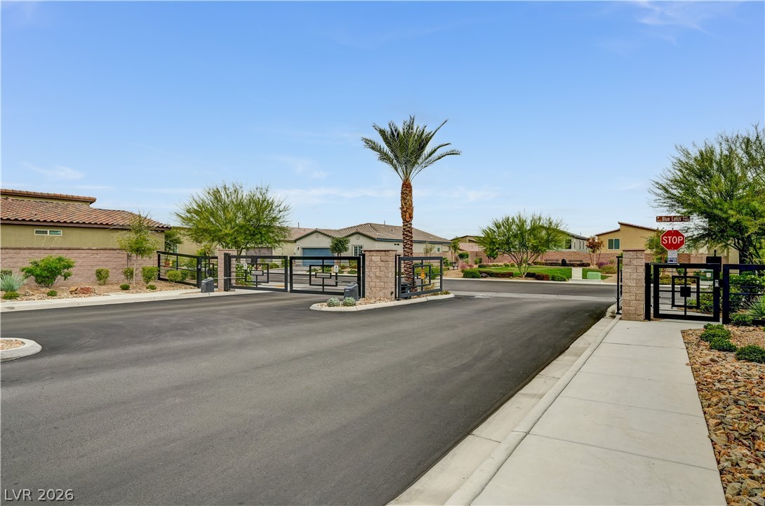 7563 Dragonfruit Avenue Las Vegas NV 89113