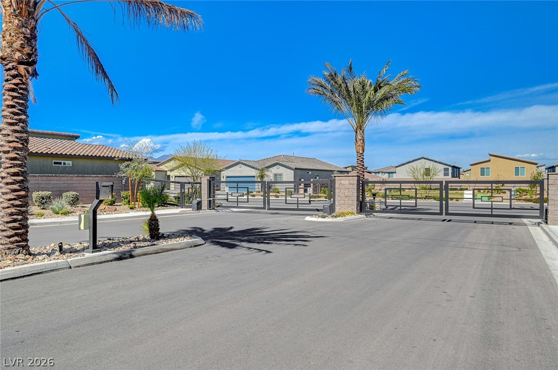 7563 Dragonfruit Avenue Las Vegas NV 89113