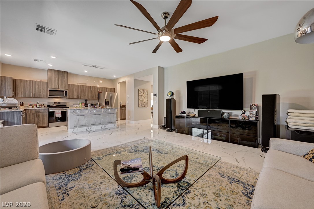 7563 Dragonfruit Avenue Las Vegas NV 89113