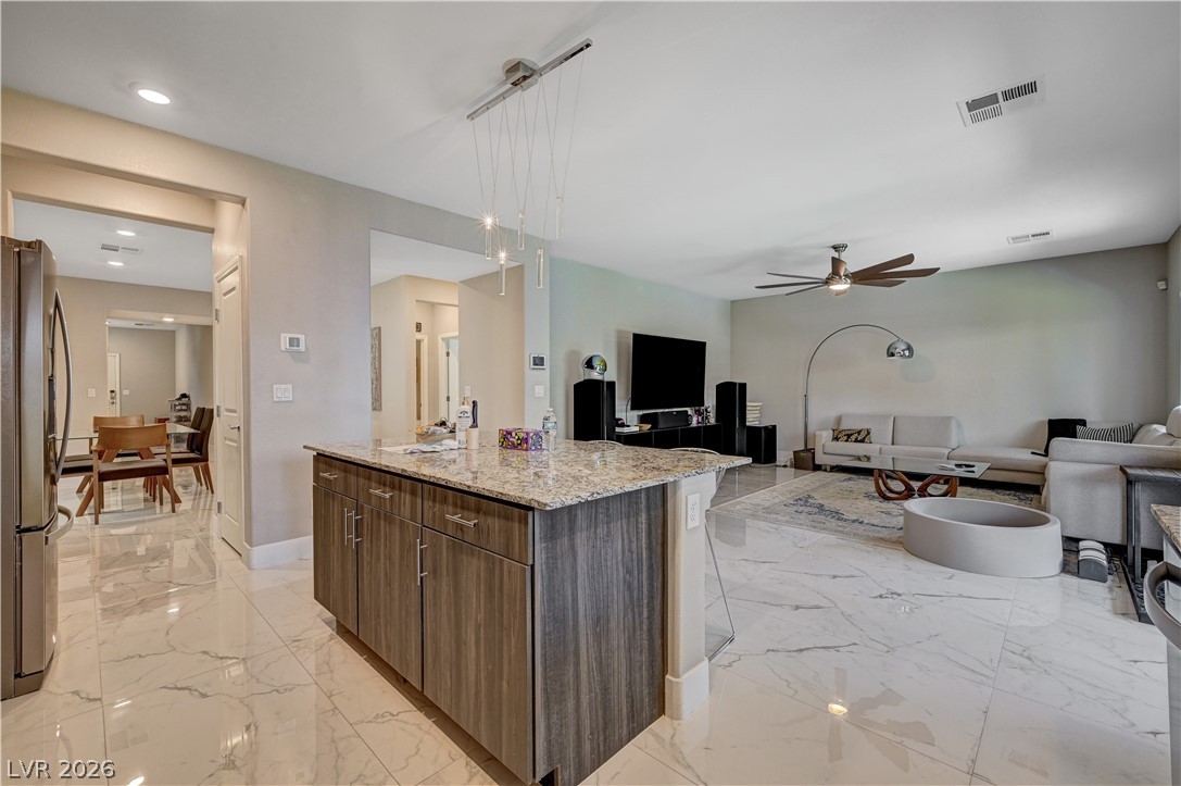7563 Dragonfruit Avenue Las Vegas NV 89113