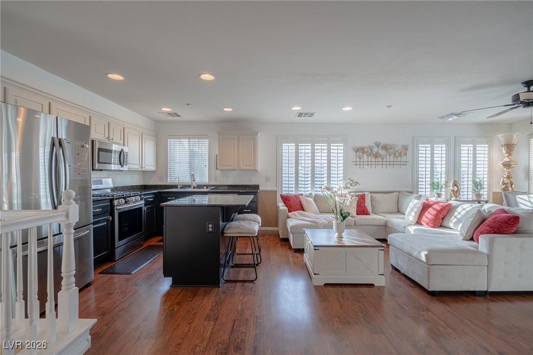 4774 Priory Gardens Street Las Vegas NV 89130