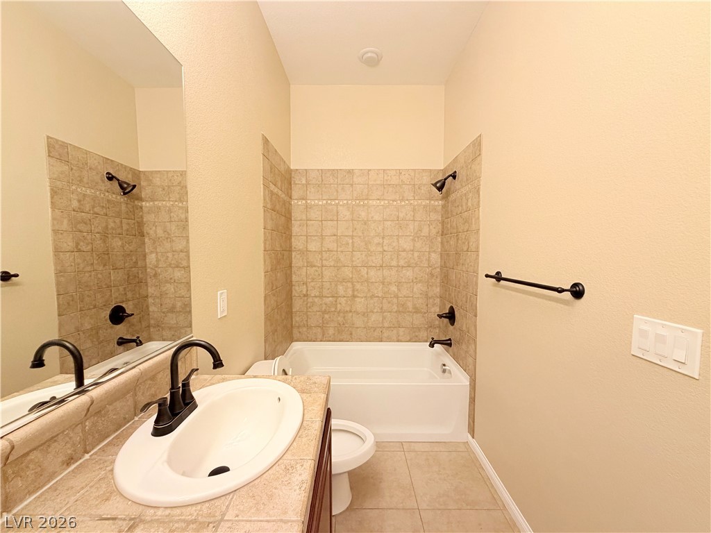 9093 Ashiwi Avenue Las Vegas NV 89178