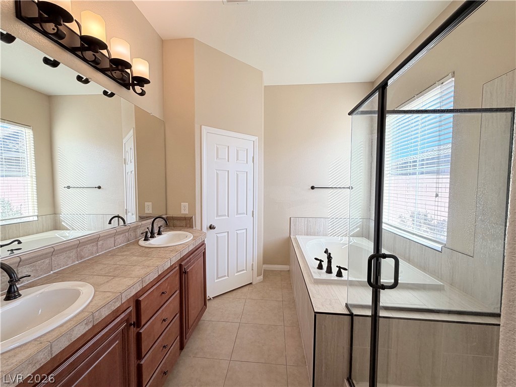 9093 Ashiwi Avenue Las Vegas NV 89178