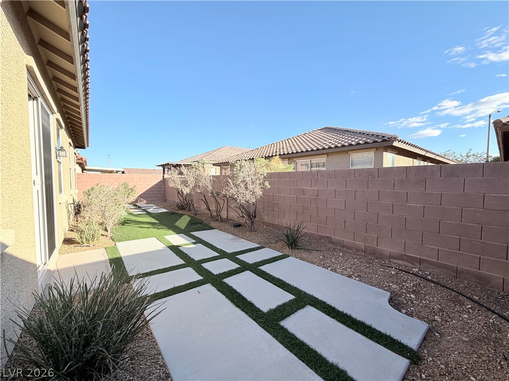 9093 Ashiwi Avenue Las Vegas NV 89178