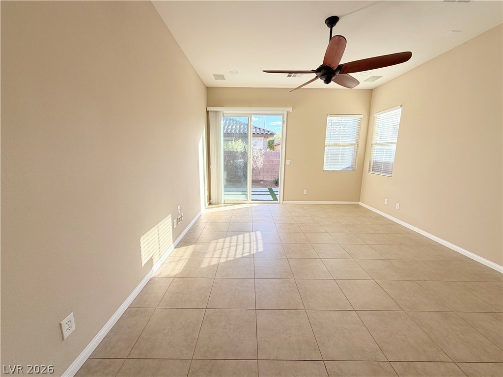 9093 Ashiwi Avenue Las Vegas NV 89178