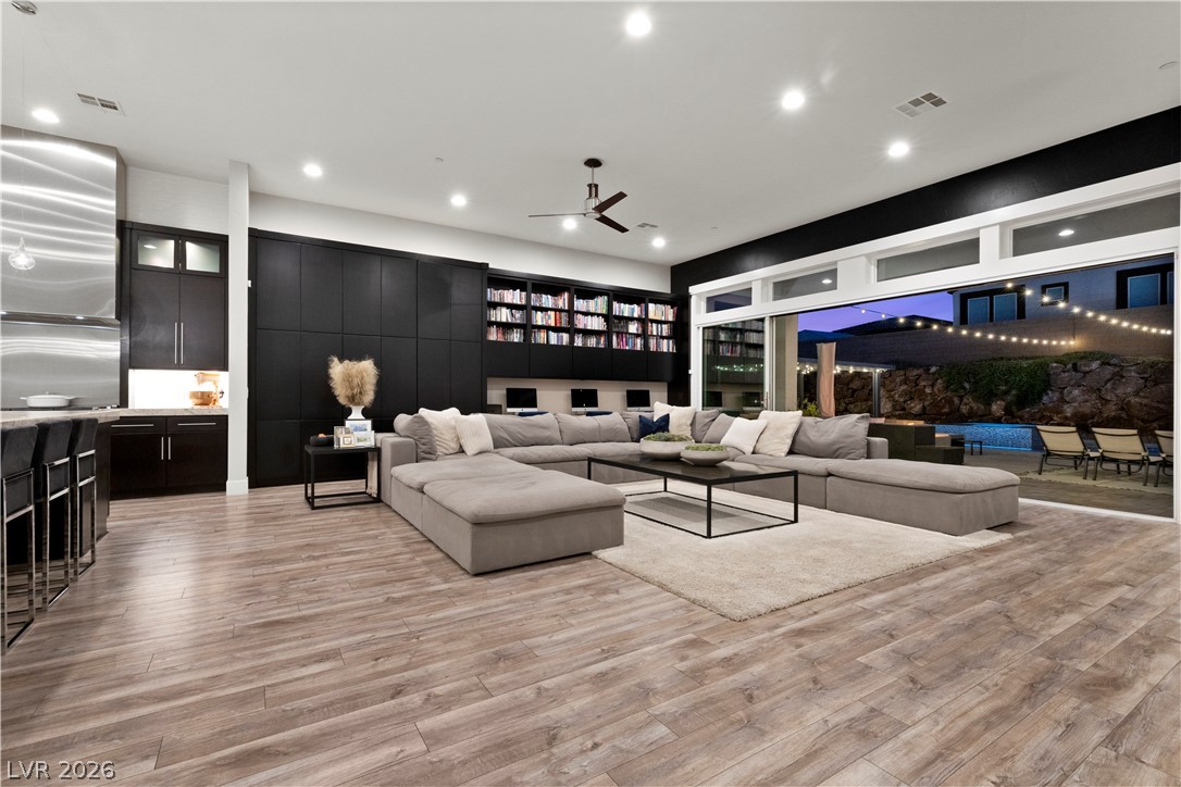 311 Lookout Avenue Henderson NV 89002