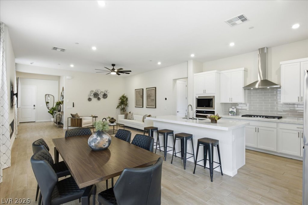 847 Eaton Falls Street Henderson NV 89011