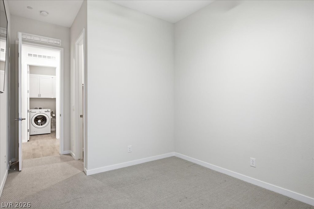 847 Eaton Falls Street Henderson NV 89011