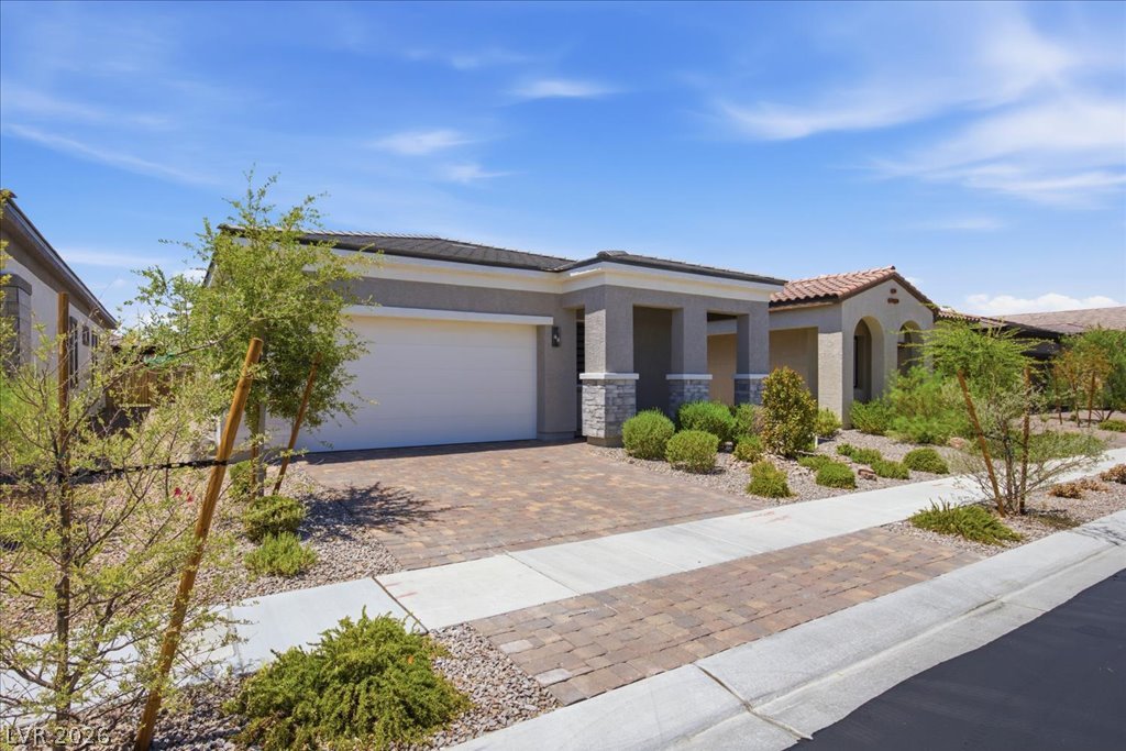 847 Eaton Falls Street Henderson NV 89011
