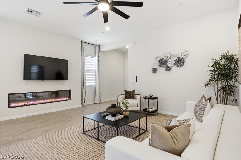847 Eaton Falls Street Henderson NV 89011