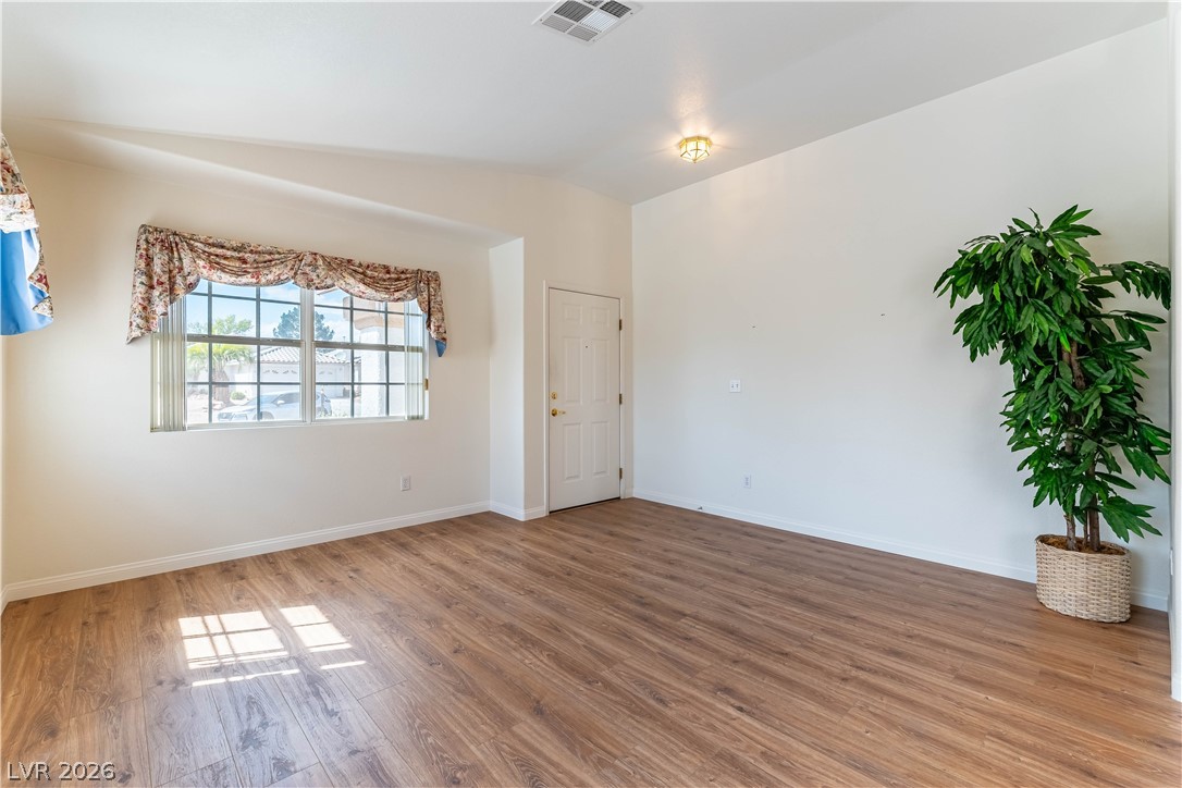 5460 Beach Pine Street Las Vegas NV 89130