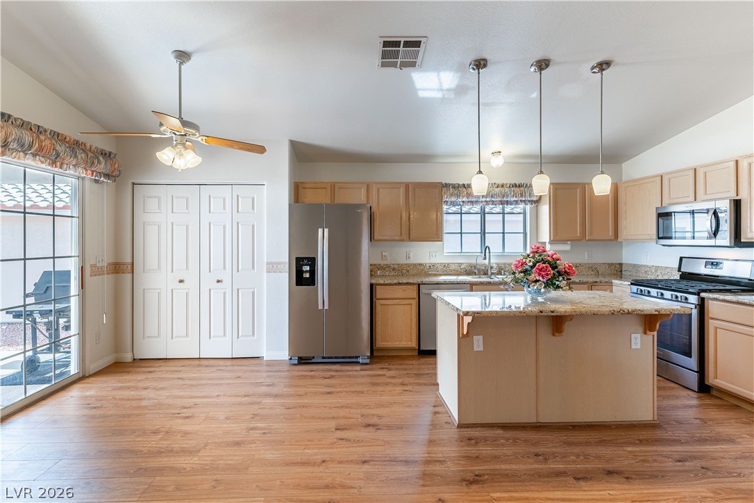5460 Beach Pine Street Las Vegas NV 89130