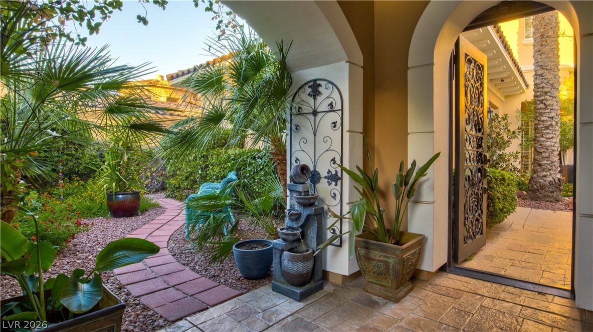12070 Whitehills Street Las Vegas NV 89141