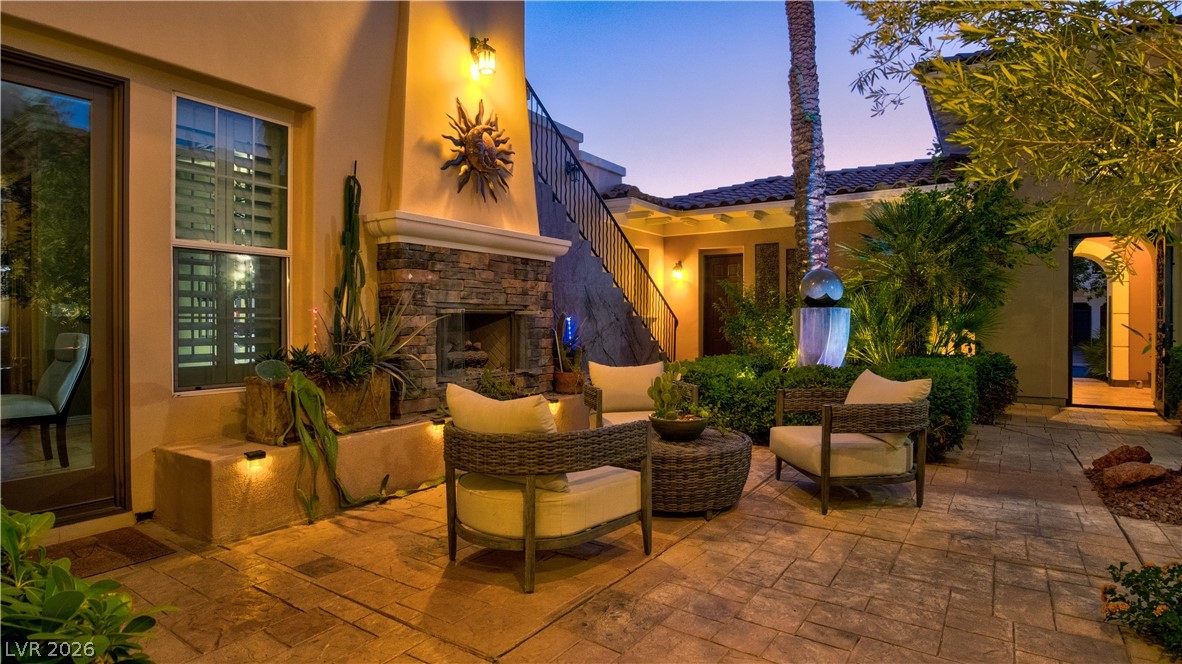 12070 Whitehills Street Las Vegas NV 89141