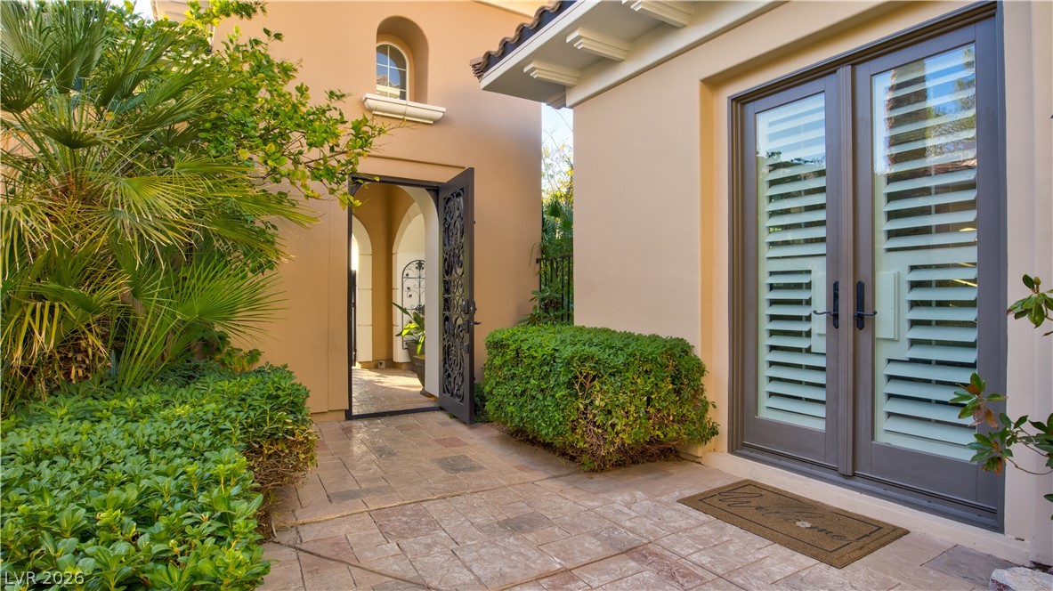 12070 Whitehills Street Las Vegas NV 89141