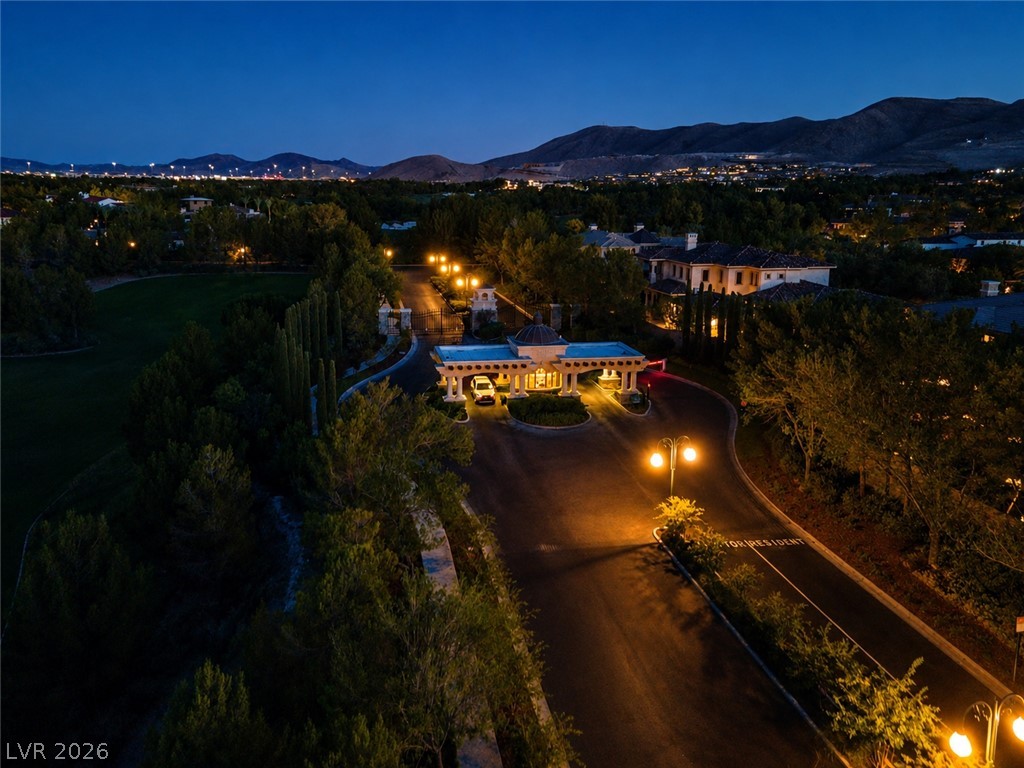 12070 Whitehills Street Las Vegas NV 89141
