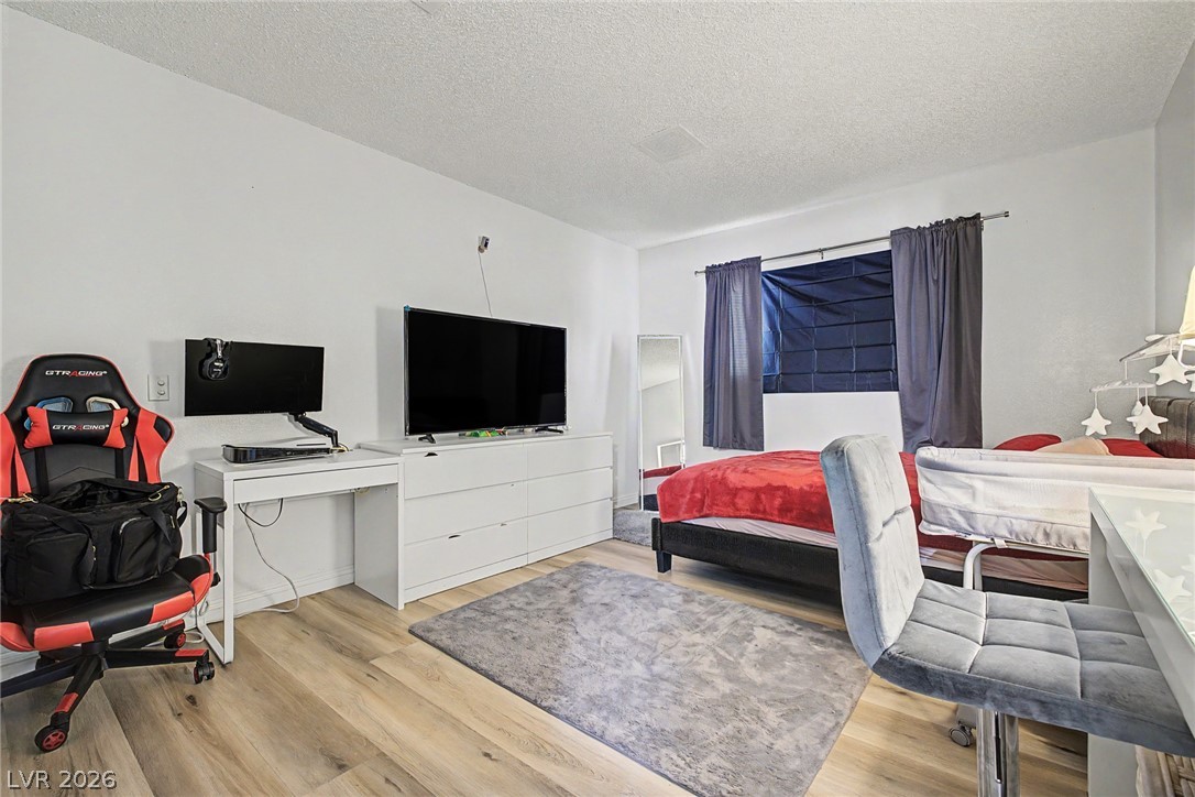 4551 Sirius Avenue Las Vegas NV 89102