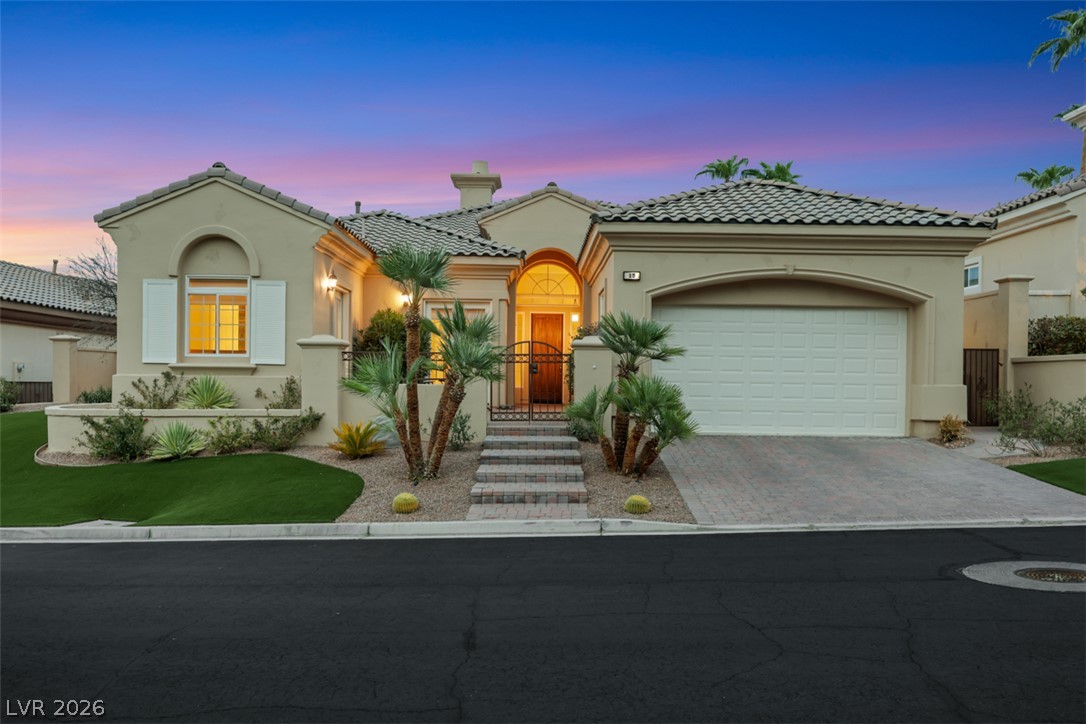 15 Avenida Fiori Henderson NV 89011