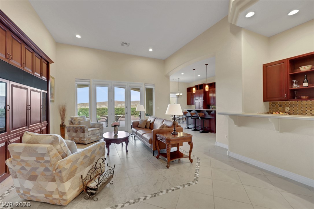 15 Avenida Fiori Henderson NV 89011