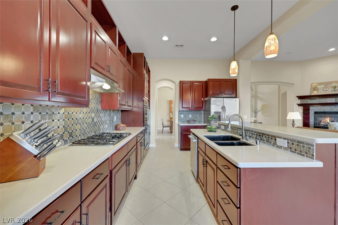 15 Avenida Fiori Henderson NV 89011