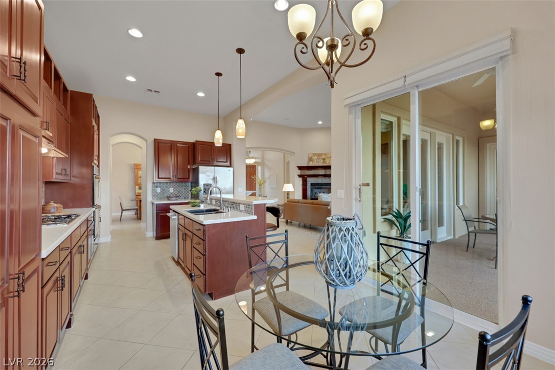 15 Avenida Fiori Henderson NV 89011