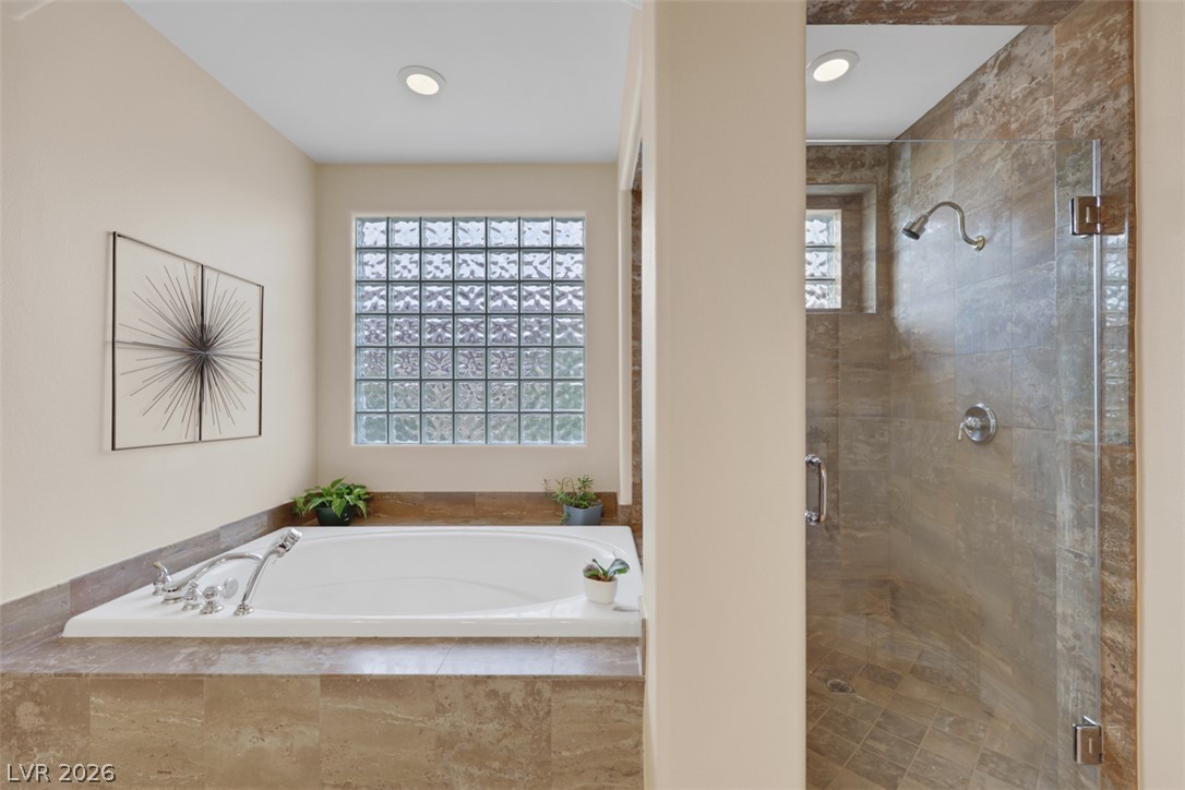 15 Avenida Fiori Henderson NV 89011
