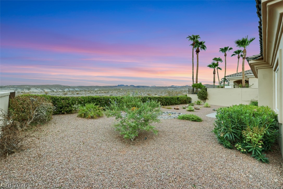 15 Avenida Fiori Henderson NV 89011