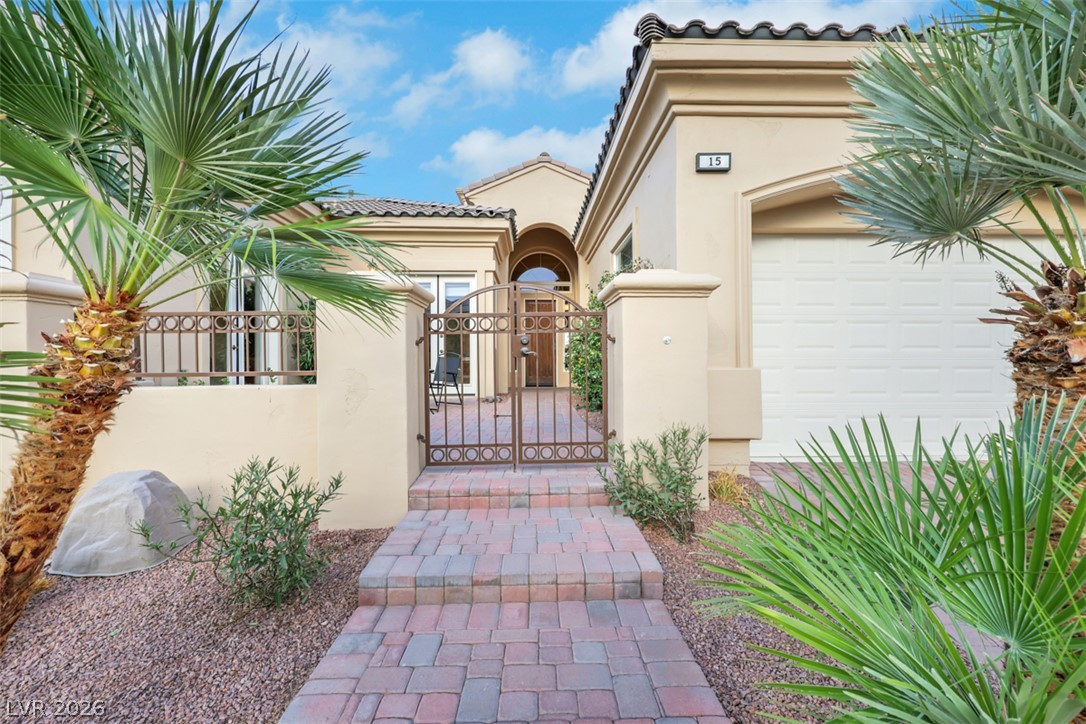 15 Avenida Fiori Henderson NV 89011