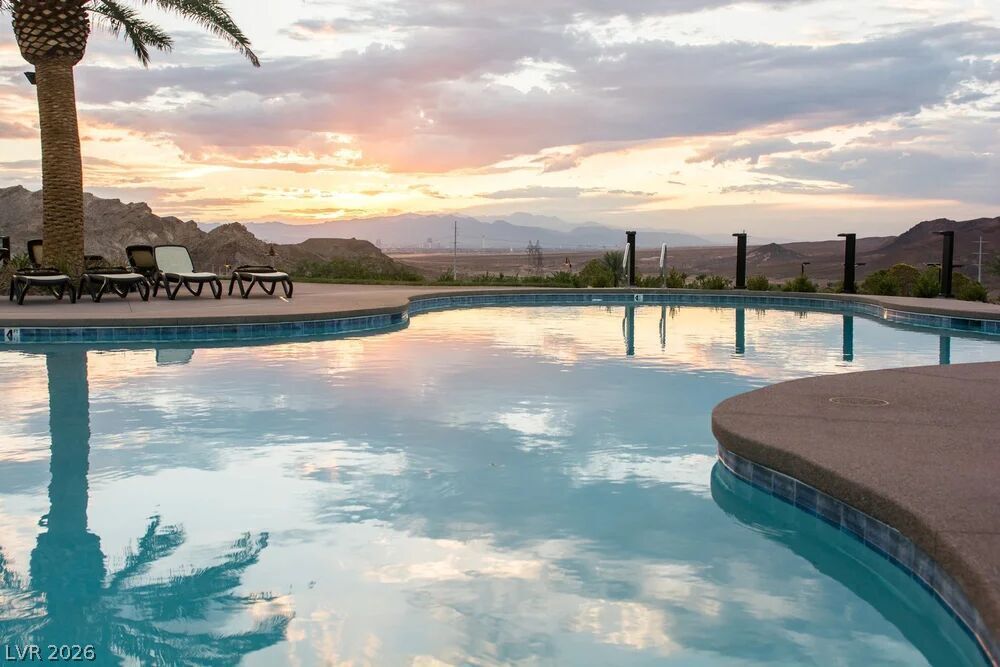 15 Avenida Fiori Henderson NV 89011