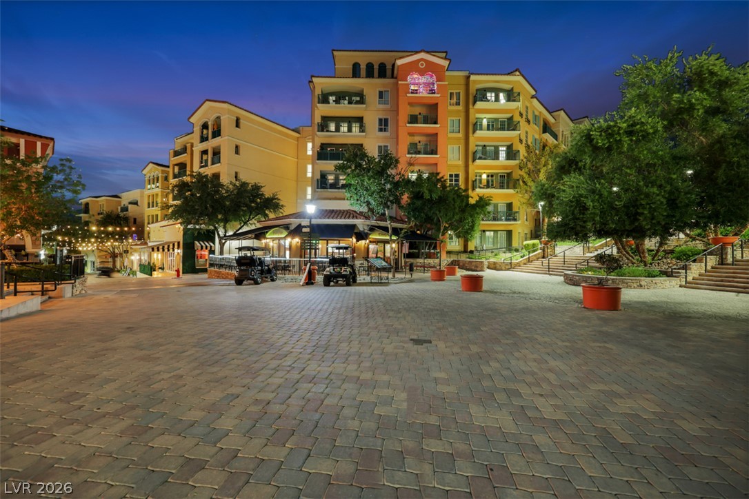 15 Avenida Fiori Henderson NV 89011