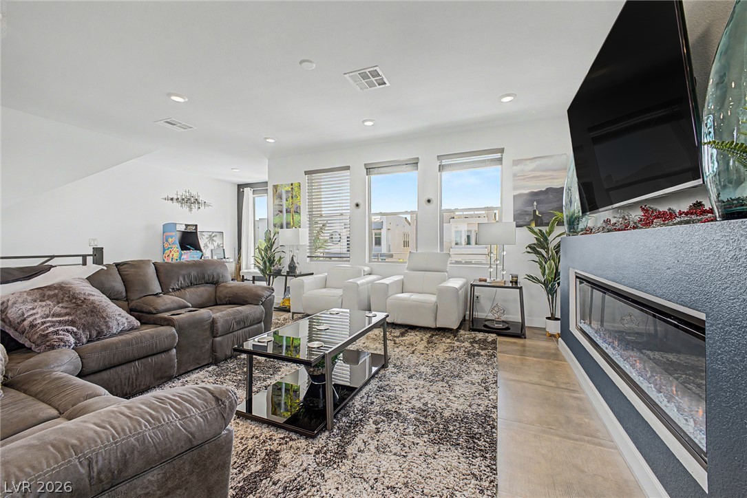 7906 Mountain Lilac Street Las Vegas NV 89113