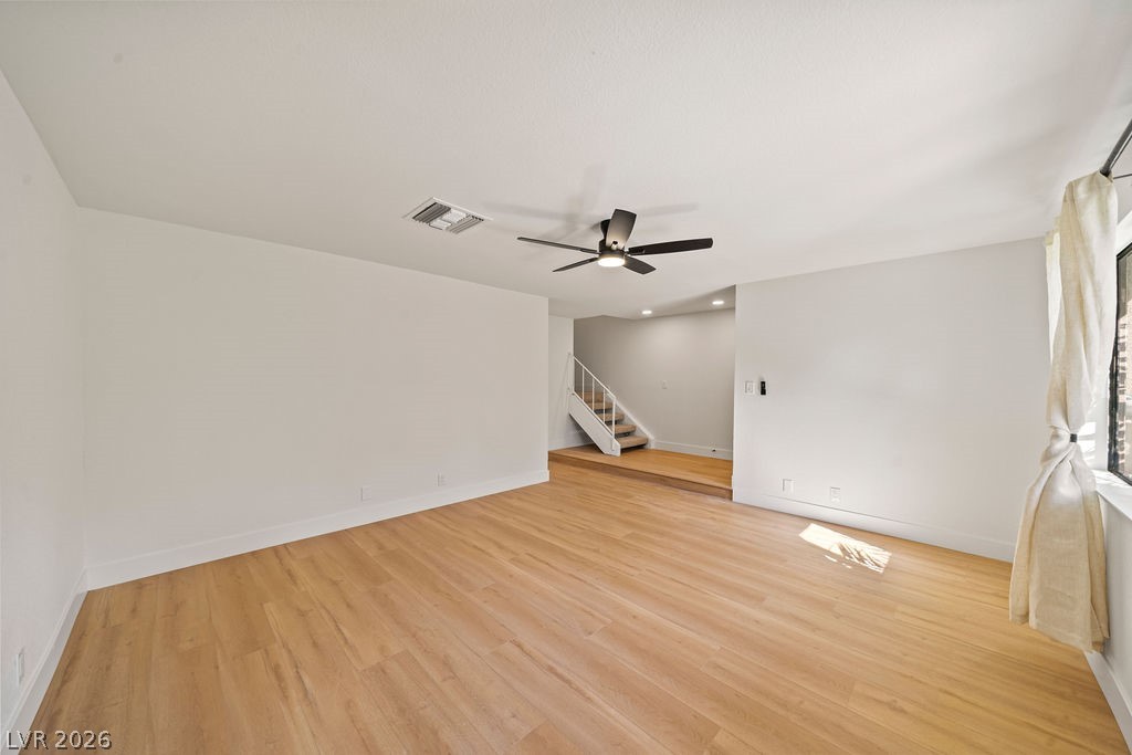 2482 Paradise Village Way Las Vegas NV 89120